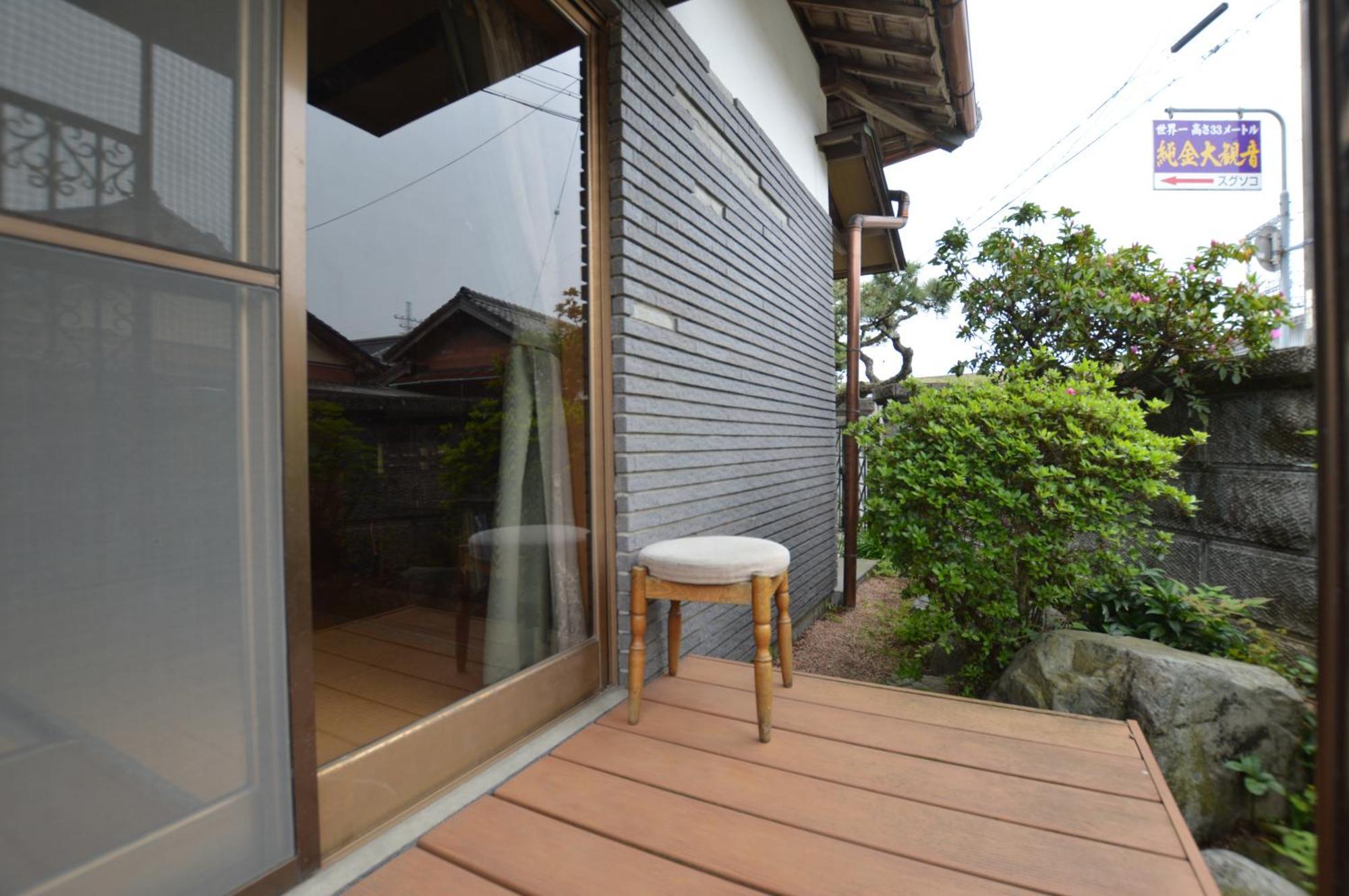 Guest House Ilonggo تسو المظهر الخارجي الصورة